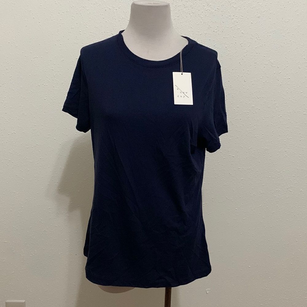 3for$20 NWT short sleeve shirt medium dark blue
